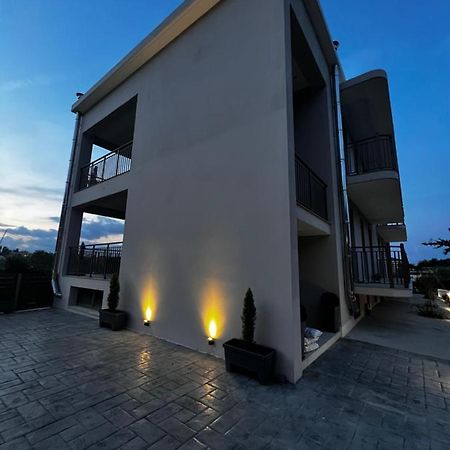 Giannel Luxury Apartment 1 Kastania  ภายนอก รูปภาพ