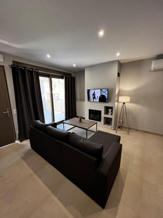 Giannel Luxury Apartment 1 Kastania  ภายนอก รูปภาพ